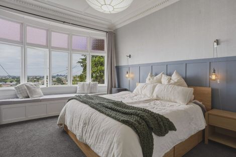 Photo of property in 24 Bridge Street, Clyde Hill, Dunedin, 9011