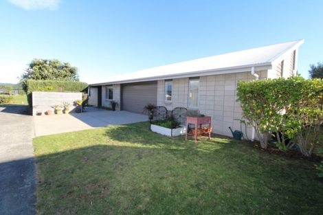 Photo of property in 122 The Fairway, Matarangi, Whitianga, 3592