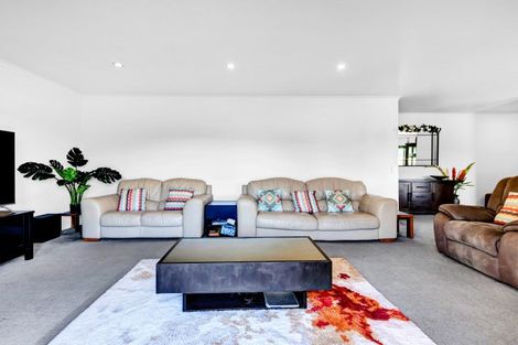 Photo of property in 10a Kororako Grove, Whalers Gate, New Plymouth, 4310