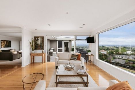 Photo of property in 98 Waikite Road, Welcome Bay, Tauranga, 3175