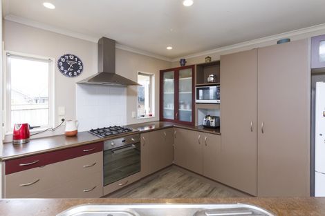 Photo of property in 9 Ron Place, Fitzherbert, Palmerston North, 4410