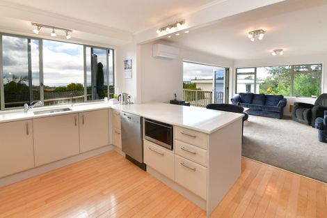 Photo of property in 55 Braemar Road, Castor Bay, Auckland, 0620