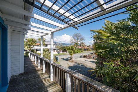 Photo of property in 2 Martin Street, Monaco, Nelson, 7011