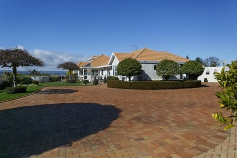 Photo of property in 2 Krissell Place, Acacia Bay, Taupo, 3330