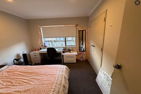 Photo of property in 16 Speyside Crescent, Flat Bush, Auckland, 2016