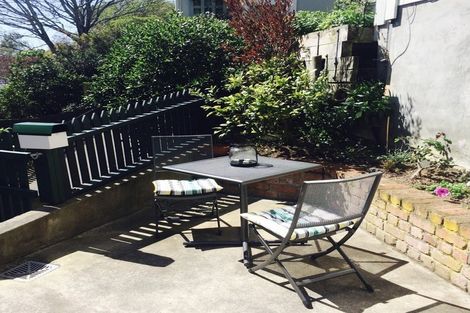 Photo of property in 4 Glenbervie Terrace, Thorndon, Wellington, 6011