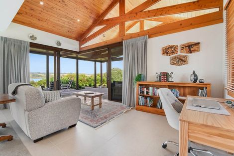 Photo of property in 71 Goodall Road, Snells Beach, 0920