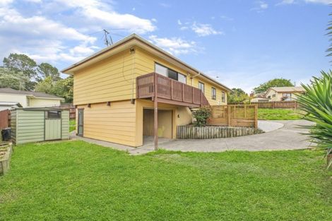 Photo of property in 3 Meadowvale Rise, Titirangi, Auckland, 0604