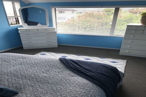 Photo of property in 31d Chieftain Rise, Goodwood Heights, Auckland, 2105