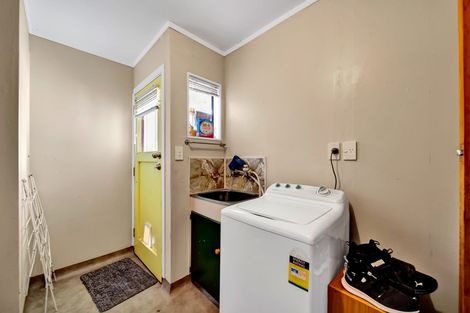 Photo of property in 10 Fitzroy Street, Normanby, Hawera, 4614