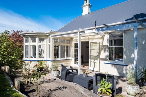 Photo of property in 30 Hobson Street, Saint Clair, Dunedin, 9012
