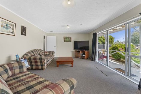 Photo of property in 43 Arthur Crescent, Hilltop, Taupo, 3330