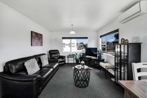 Photo of property in 1/353 Saint Aubyn, Moturoa, New Plymouth, 4310