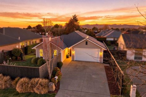 Photo of property in 68 Cairnbrae Drive, Prebbleton, 7604