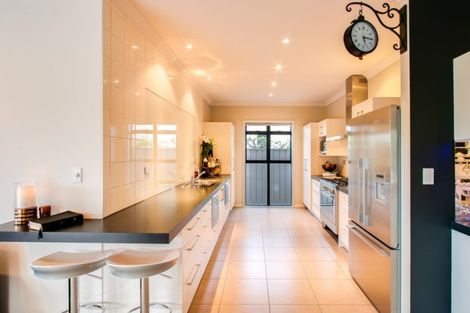 Photo of property in 74 Merlot Drive, Greenmeadows, Napier, 4112