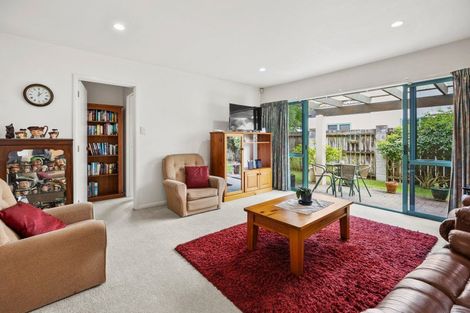 Photo of property in 3/84 Braid Road, St Andrews, Hamilton, 3200