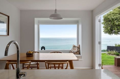 Photo of property in 191 Severn Street, Island Bay, Wellington, 6023