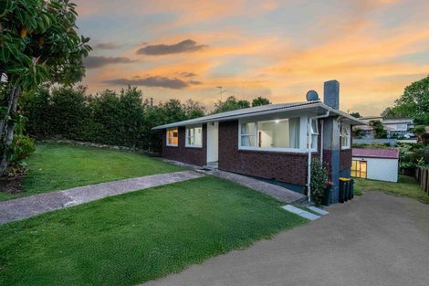 Photo of property in 6 Kirby Street, Glendene, Auckland, 0602