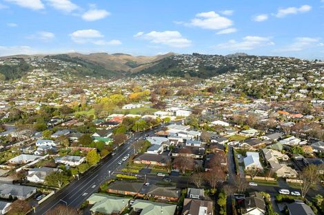 Photo of property in 1 Nutfield Lane, Cashmere, Christchurch, 8022