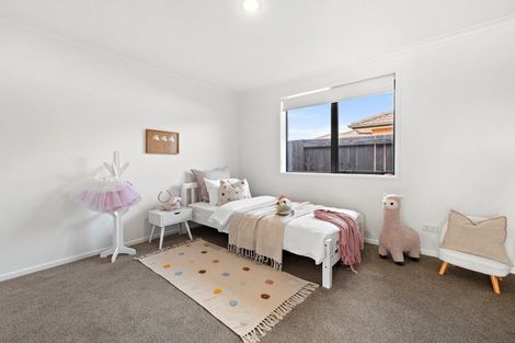 Photo of property in 19 Seabreeze Place, Papamoa Beach, Papamoa, 3118