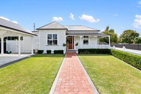 Photo of property in 13 Auckland Road, Greenmeadows, Napier, 4112