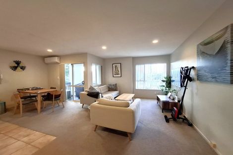 Photo of property in 3/57 Gladstone Road, Northcote, Auckland, 0627