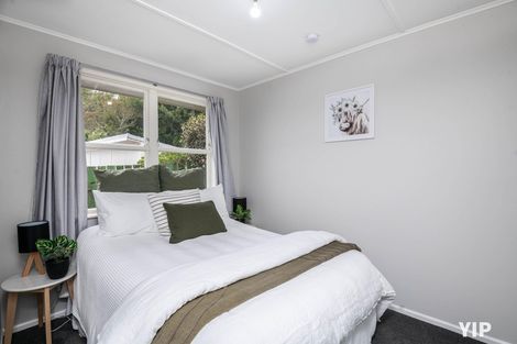 Photo of property in 58 Catherine Crescent, Paparangi, Wellington, 6037