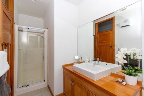 Photo of property in 29 Rogan Street, New Plymouth, 4310