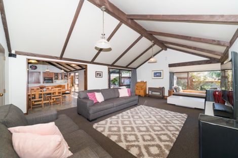 Photo of property in 7 Grange Place, Milson, Palmerston North, 4414