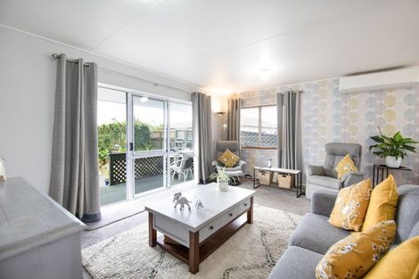 Photo of property in 11c Hinton Road, Taradale, Napier, 4112