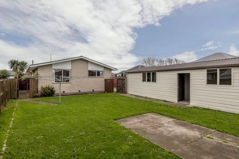 Photo of property in 3 Carteret Place, Aranui, Christchurch, 8061