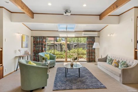 Photo of property in 131 Chivalry Road, Glenfield, Auckland, 0629