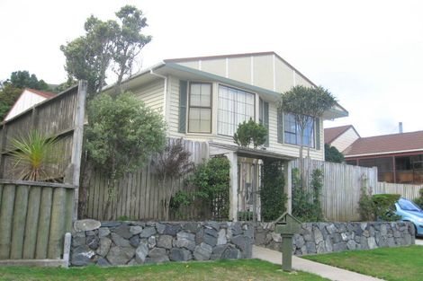 Photo of property in 15 Dominica Crescent, Grenada Village, Wellington, 6037