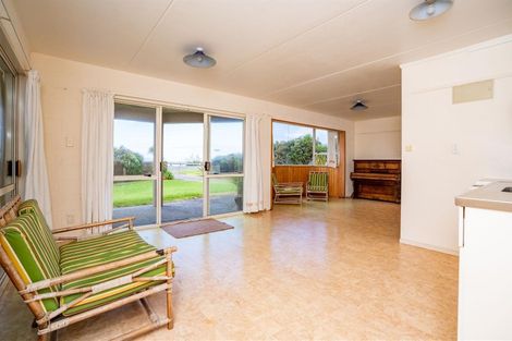 Photo of property in 3 Wairahi Road, Langs Beach, Waipu, 0582