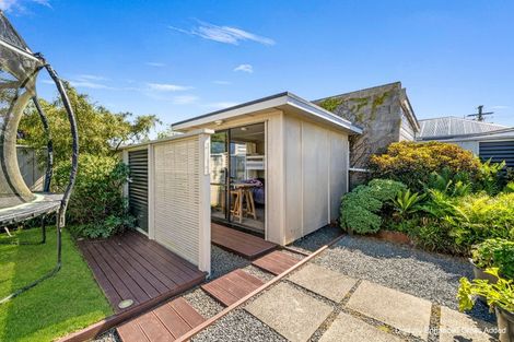 Photo of property in 8 Hargest Crescent, Saint Kilda, Dunedin, 9012
