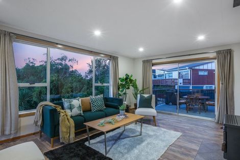 Photo of property in 2 Ash Grove, Ranui, Porirua, 5024