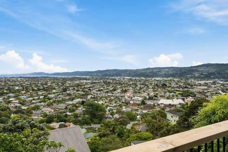 Photo of property in 32a Woodvale Grove, Fairfield, Lower Hutt, 5011