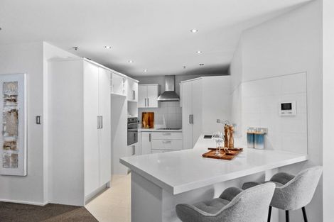 Photo of property in 175h Hurstmere Road, Takapuna, Auckland, 0622