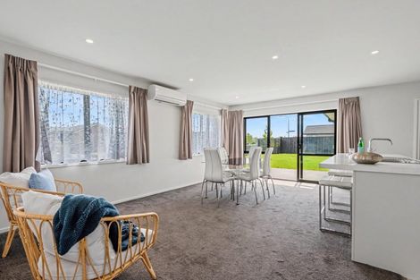 Photo of property in 39 Northmoor Boulevard, Rolleston, 7615