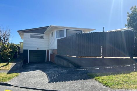 Photo of property in 18 Eastview Grove, Normandale, Lower Hutt, 5010