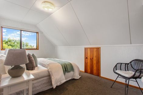 Photo of property in 1/406 East Coast Road, Sunnynook, Auckland, 0630