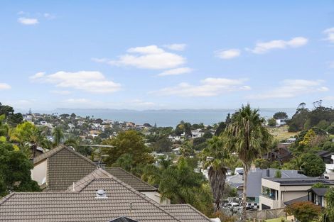 Photo of property in 49 Penguin Drive, Murrays Bay, Auckland, 0630