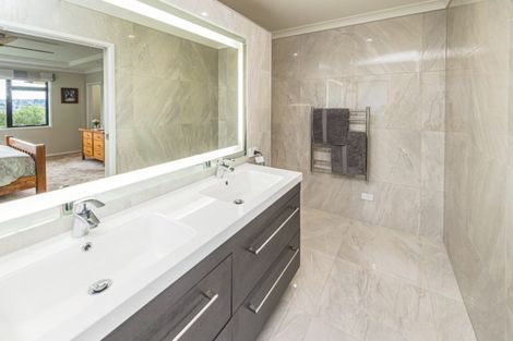 Photo of property in 7 Attrill Place, Tawhero, Whanganui, 4501