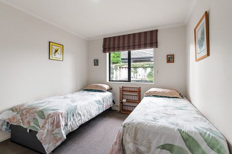 Photo of property in 33 Carrington Drive, Papamoa Beach, Papamoa, 3118