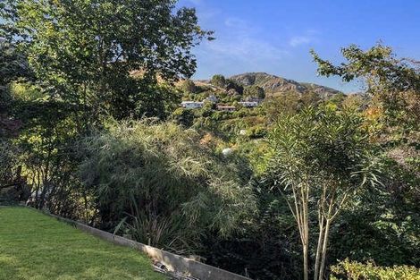 Photo of property in 32 Ticehurst Road, Lyttelton, 8082