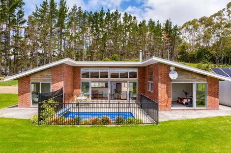 Photo of property in 11 Arcadian Lane, Waipu, 0582