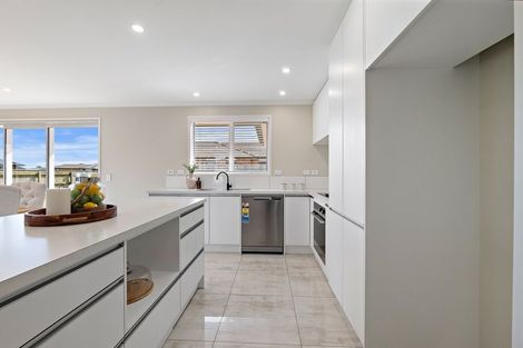 Photo of property in 1 Reremoana Close, Hawera, 4610