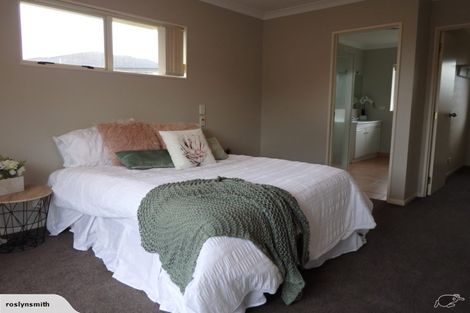 Photo of property in 16 Rathmar Drive, Manurewa, Auckland, 2105