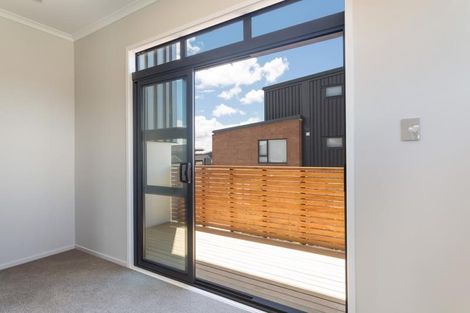 Photo of property in 162 Hobsonville Point Road, Hobsonville, Auckland, 0616