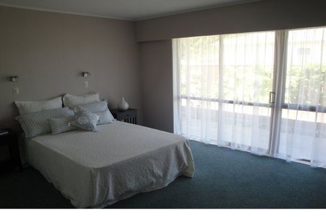 Photo of property in 16 Rimu Street, Waikanae, 5036